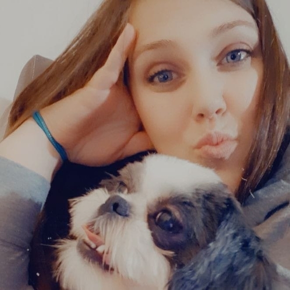 Profile Picture of Torri Anne bailey (@torrianne) on Poshmark