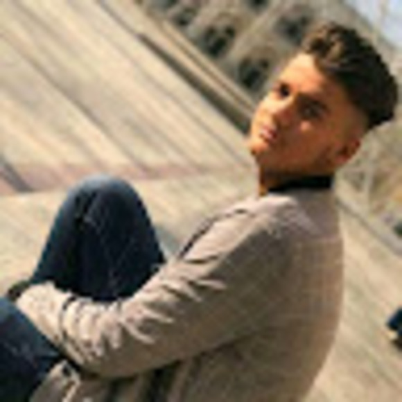 Profile Picture of Omar Sadozai (@omarsadozai) on Poshmark