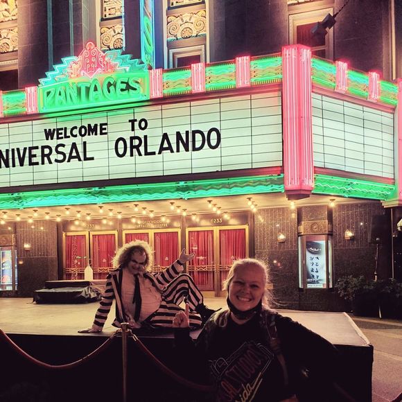 Profile Picture of Danielle Kilburn (@daniellekil) on Poshmark