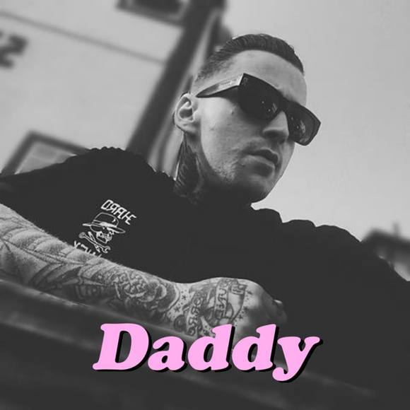 Joey Holloway - Poshmark Profile Picture of Joey Holloway (@misterjholloway) on Poshmark