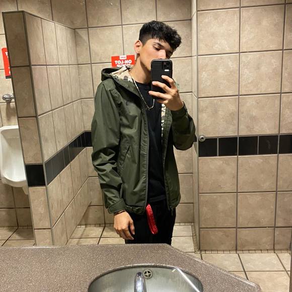 Profile Picture of Bryan Hurtado (@bryanhurtado158) on Poshmark