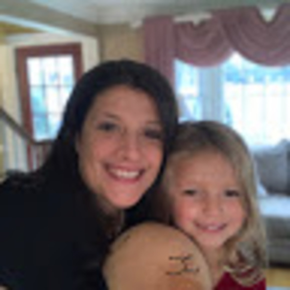 Profile Picture of Karen Streiter (@karenann0717) on Poshmark