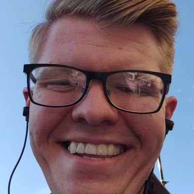 Profile Picture of Iain Stonebrook (@FlyingL0ng) on Twitter