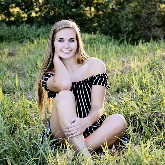 Profile Picture of Jenna Stromquist (@jstrom19) on Poshmark