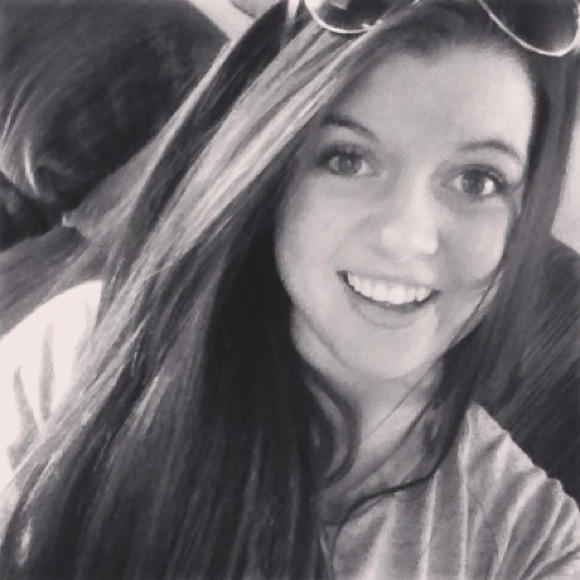 Profile Picture of Brittany Mcmanus (@bmcmanus14) on Poshmark