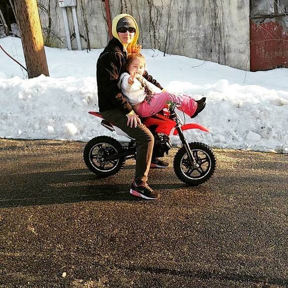 Brittny Coalson - Poshmark Profile Picture of Brittny Coalson (@brii_marie3151) on Poshmark