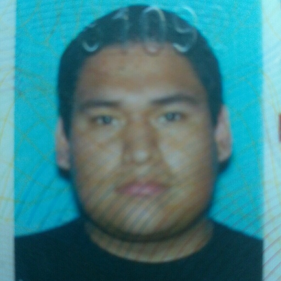 Profile Picture of Robert Mark (@robwmark) on Poshmark