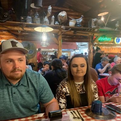 Profile Picture of Bobby&Savannah Klaetsch (@KlaetschRobert) on Twitter