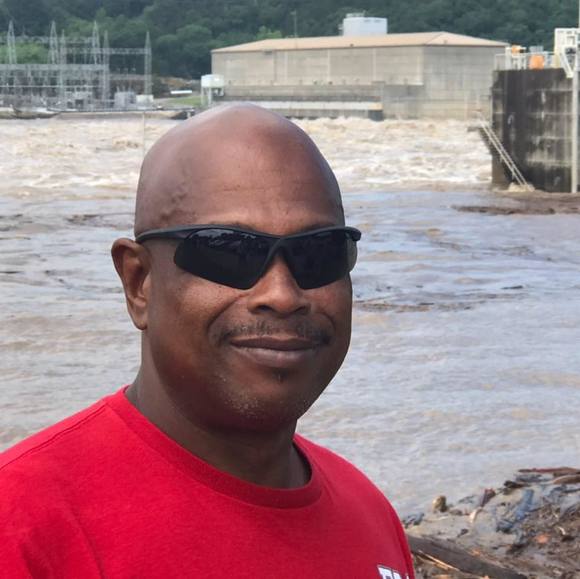 Profile Picture of Bobby Burks (@bobbyburks) on Poshmark