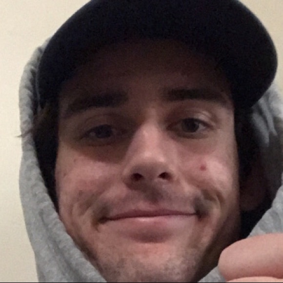 Profile Picture of Trevor Manning (@trevor_manning) on Poshmark