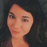 Profile Picture of Amanda Woolf (@woolfphotog) on Instagram