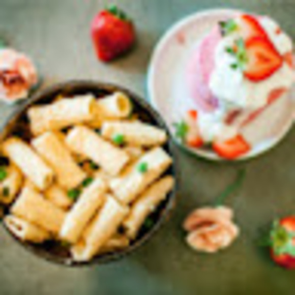 Profile Picture of Tony Chen (@oliverstackhous) on Poshmark