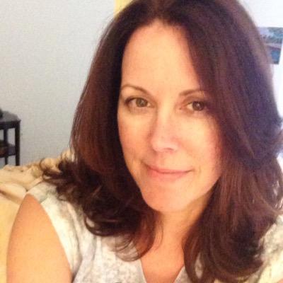 Profile Picture of Laura Byron (@Lauraleebyron) on Twitter