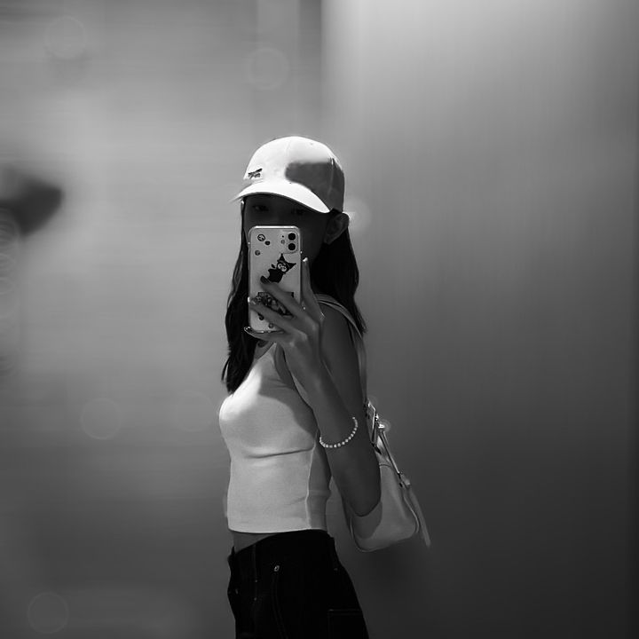 Profile Picture of lisa (@lisaforthelols) on Tiktok