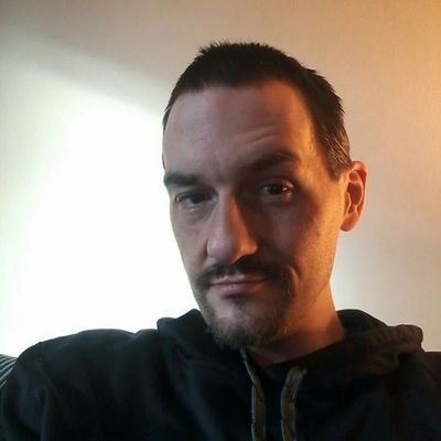 Profile Picture of Mike Straw (@cyclonemike33) on Twitter