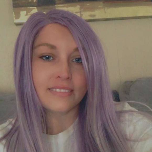 Profile Picture of Crystal Veal (@chrissyv28) on Poshmark
