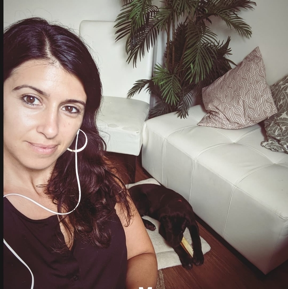 Profile Picture of Yael Yehezkeli (@yaeli847) on Poshmark