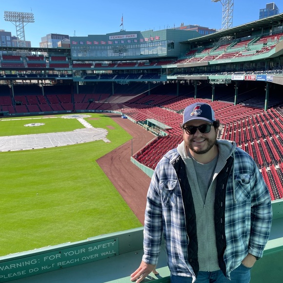 Profile Picture of Kyle Lynch (@kmynch29) on Poshmark