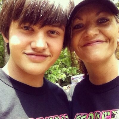 Profile Picture of Taylor Sizemore (@t_chase96) on Twitter