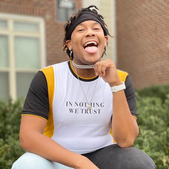 Profile Picture of Brandon Hederson (@brandonhederson) on Poshmark