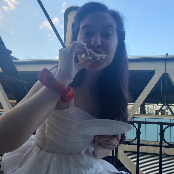 Kayla Sonnenfeld - Poshmark Profile Picture of Kayla Sonnenfeld (@koriand39r) on Poshmark