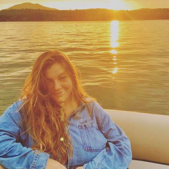 Profile Picture of Haley Gregware (@hjgregware) on Poshmark