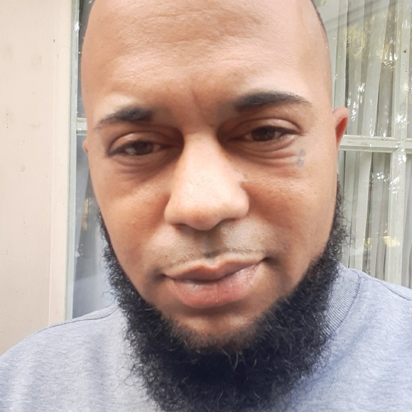 Profile Picture of Luciano James (@luciano_james) on Poshmark