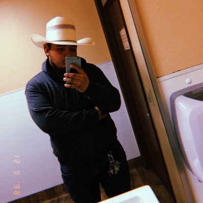 Profile Picture of Felipe (@luispreciado_28) on Twitter