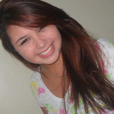 Profile Picture of Debora Rodrigues (@deborarosset) on Twitter