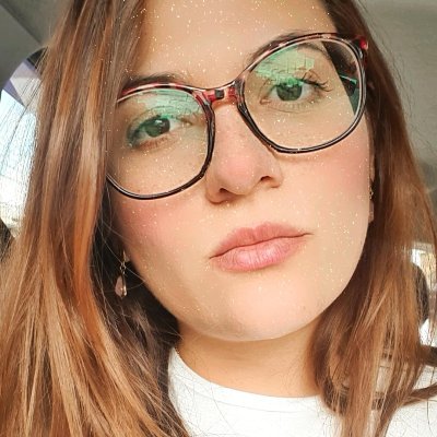 Profile Picture of Bianca Cirillo (@biacirillo) on Twitter