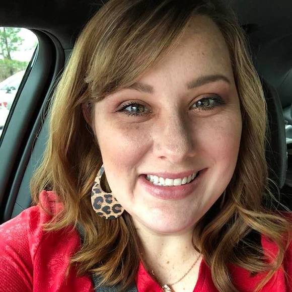 Profile Picture of Cassie Varady (@weldergirl2) on Poshmark