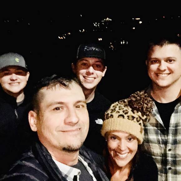 Profile Picture of Heather Roberts (@heatherlynrob) on Poshmark