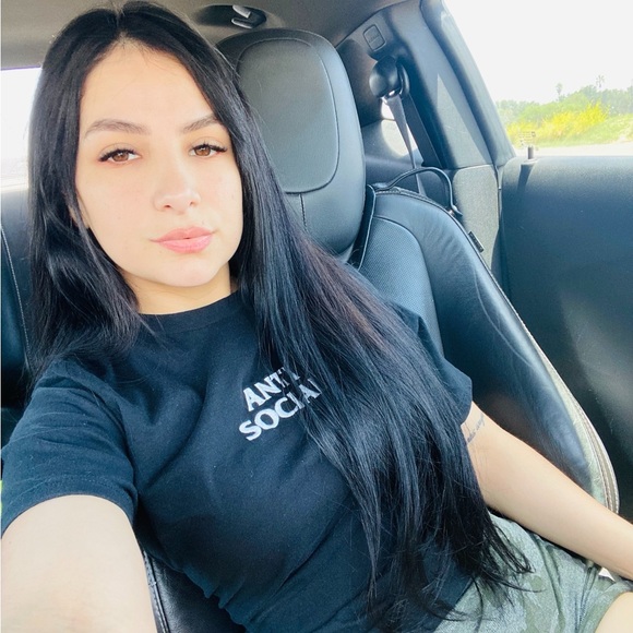 Profile Picture of Marcella Alvarez (@malvarez9114) on Poshmark