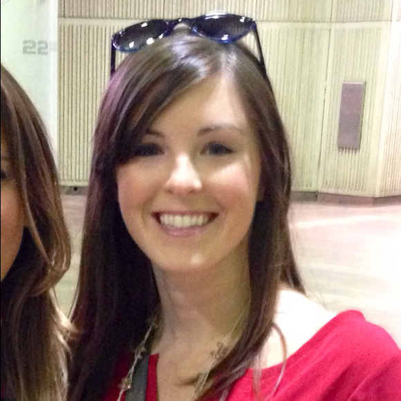 Profile Picture of Ali Reimann (@areimann) on Poshmark