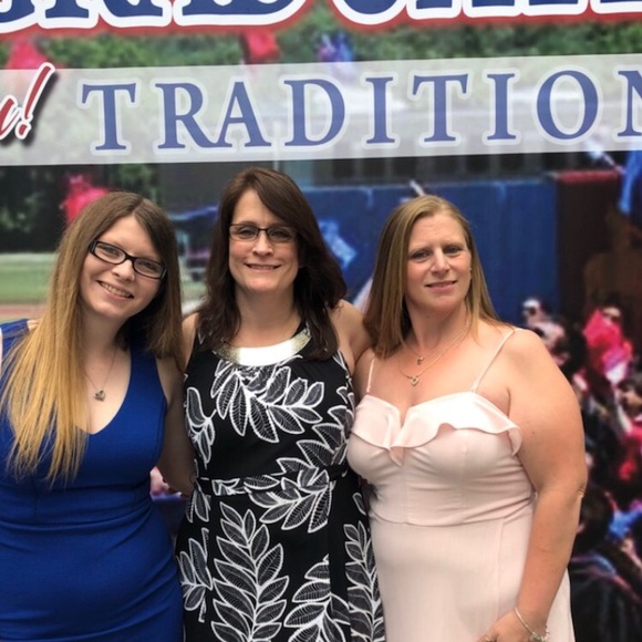 Profile Picture of Brianna Cron (@briannacron) on Poshmark