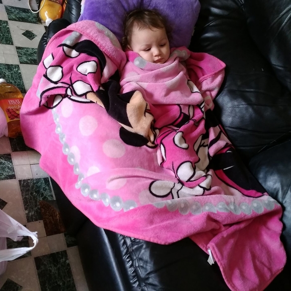 Profile Picture of Angel Gourneau (@angelgourneau) on Poshmark