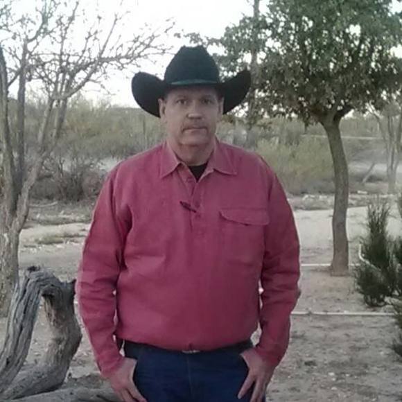 Profile Picture of Scott Frady (@scottfrady45) on Poshmark