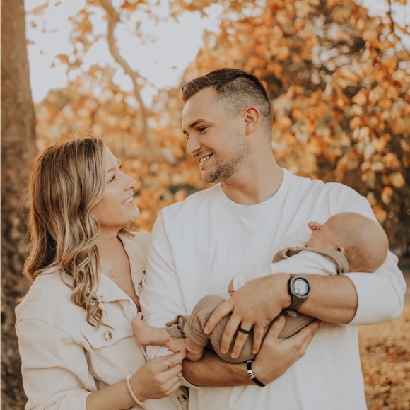 Profile Picture of Travis Hollifield (@thollifield8) on Poshmark