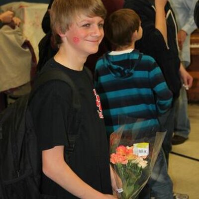 Profile Picture of Chad Bernard (@soccer_skiing) on Twitter