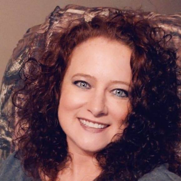 Profile Picture of Leila Wright (@leila_w) on Poshmark