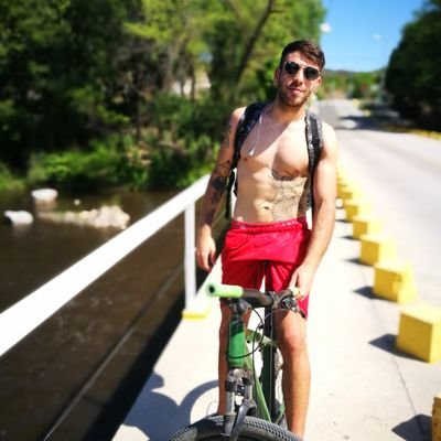 Profile Picture of Kevin Robledo 👽 (@destructionk17) on Twitter