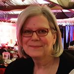 Profile Picture of Lisa Chapple (@talltalesfromtheroad) on Instagram