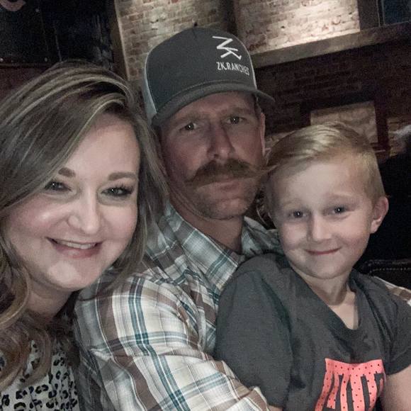 Jana Triffon - Poshmark Profile Picture of Jana Triffon (@jtriffon) on Poshmark