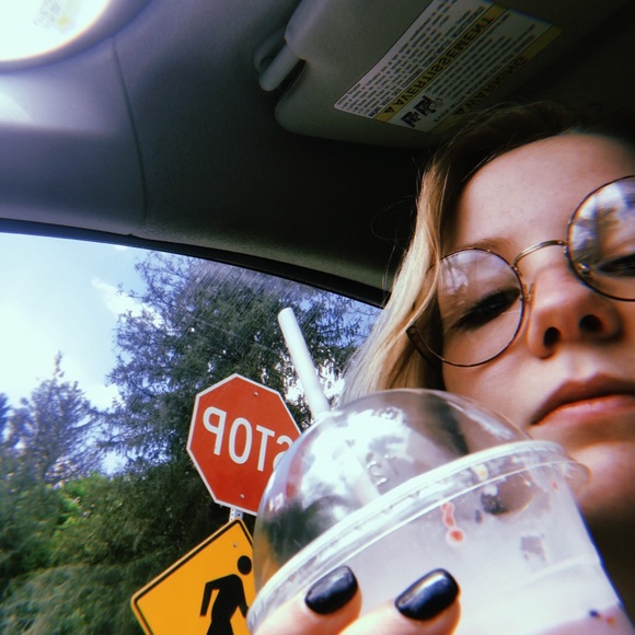 Profile Picture of Krystal Lowery (@krystalal) on Poshmark