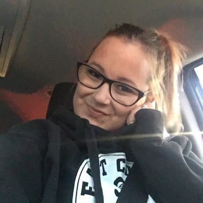 Profile Picture of Vikki Kennedy (@VikkiKennedy5) on Twitter