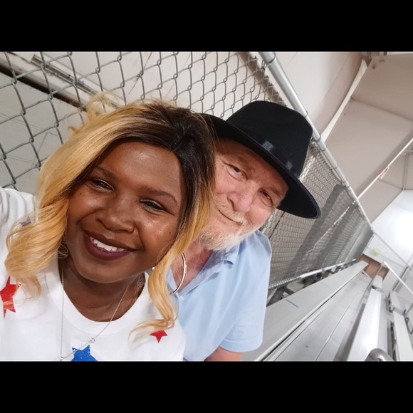 Profile Picture of Roger Hilley (@rogerhilley43) on Poshmark