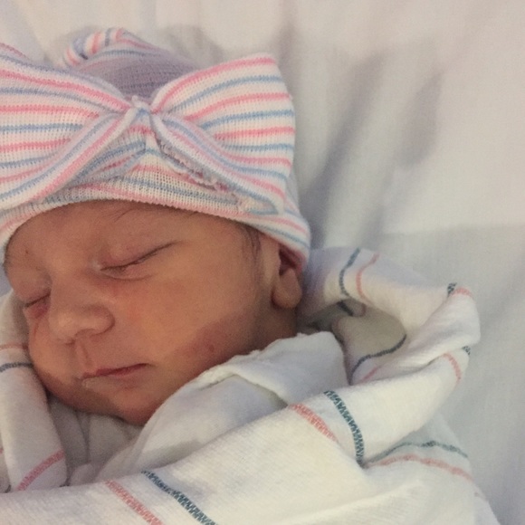 Profile Picture of Dolly Mitchell (@strawz) on Poshmark