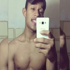 Profile Picture of Danilo Flores (@daniloflowers) on Myspace