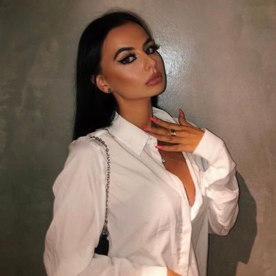 Profile Picture of Hannah Knight (@HannahKnightx) on Twitter