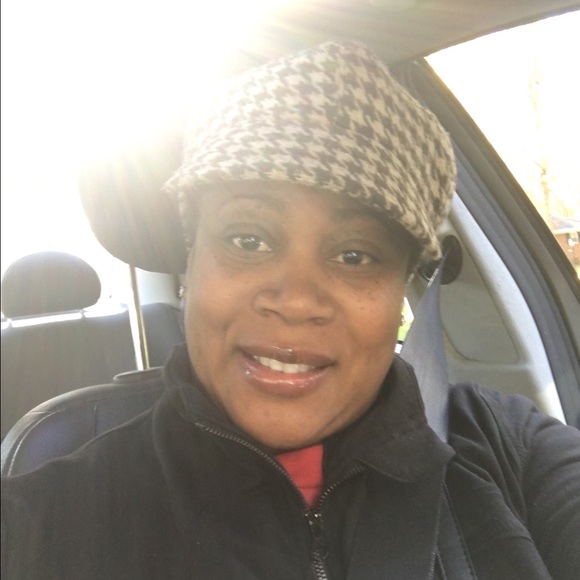 Profile Picture of Wanda Fortenberry (@wfortenberry) on Poshmark